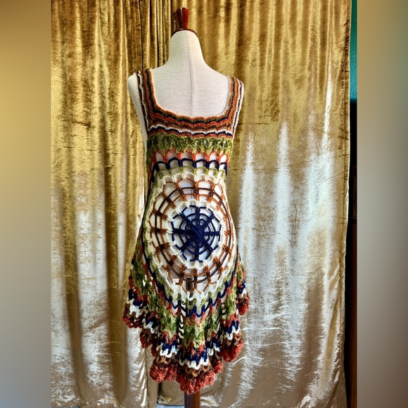 SOLD! 🔴 Vintage Crochet Single Stitch Sweater Vest | 1970’s Multicolor - Picture 8 of 13